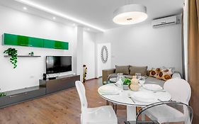 Silver Apartment